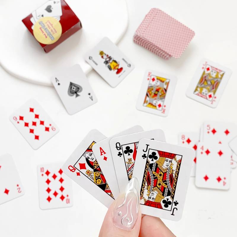 Tú lơ khơ là gì?